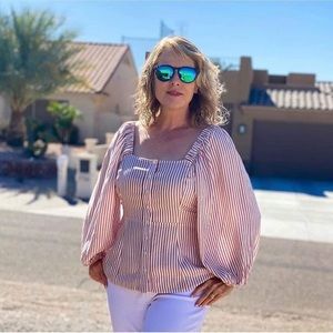 Cabi Carnival Top Size L. NWT